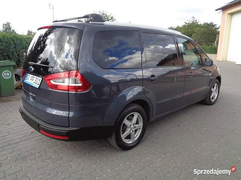 Używany Ford Galaxy 140 KM (102 kW) 2015 Szary Minivan