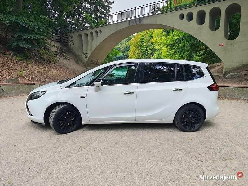 Używany Opel Zafira Tourer Cosmo 2012 Biały Minivan