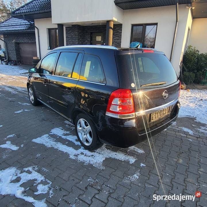 Używany Opel Zafira Cosmo 140 KM (102 kW) 2009 Czarny Minivan