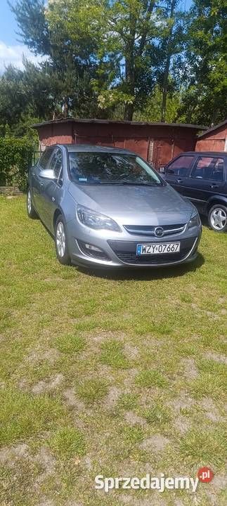 Srebrny Używany 2012 Opel Astra Hatchback | 15 000 zł (Uczciwa cena) - Obraz 1/3