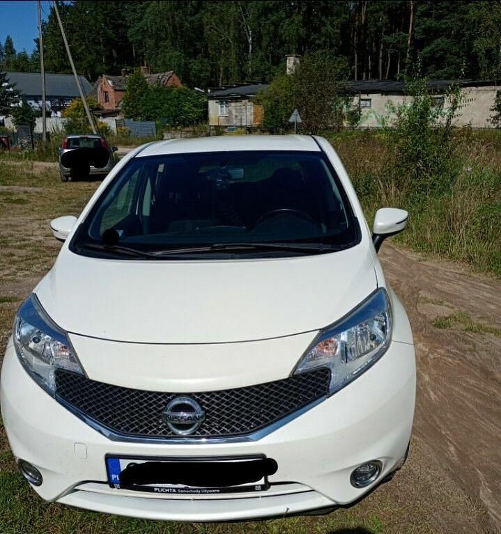 Biały Używany 2014 Nissan Note Minivan | 26 500 zł (Uczciwa cena) - Obraz 1/4