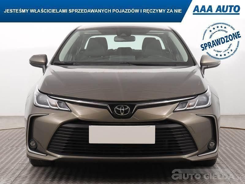Używany Toyota Corolla 2022 Brązowy