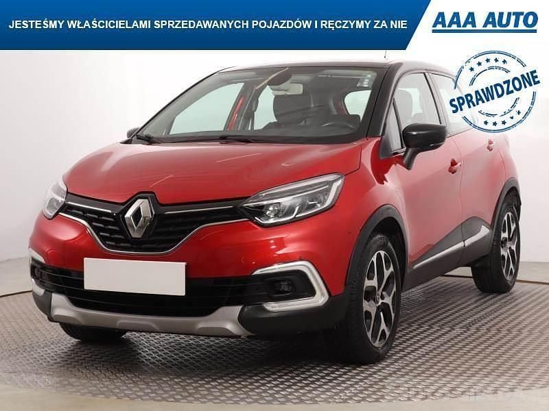 Używany Renault Captur 90 KM (66 kW) 2017 Czerwony SUV