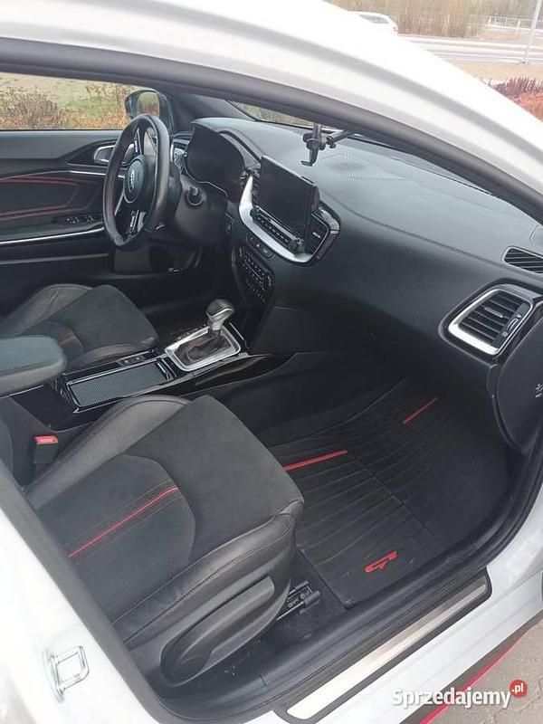 Używany Kia ProCeed GT 204 KM (150 kW) 2020 Biały Kombi