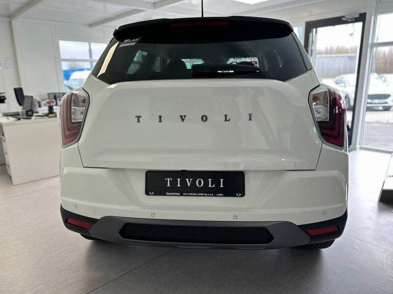 Używany Ssangyong (KGM) Tivoli 163 KM (119 kW) 2023 Biały (metalik) SUV