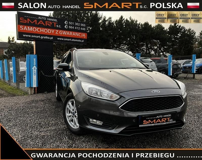 Szary Używany 2018 Ford Focus Sedan/Limuzyna | 39 900 zł (Uczciwa cena) - Obraz 1/3
