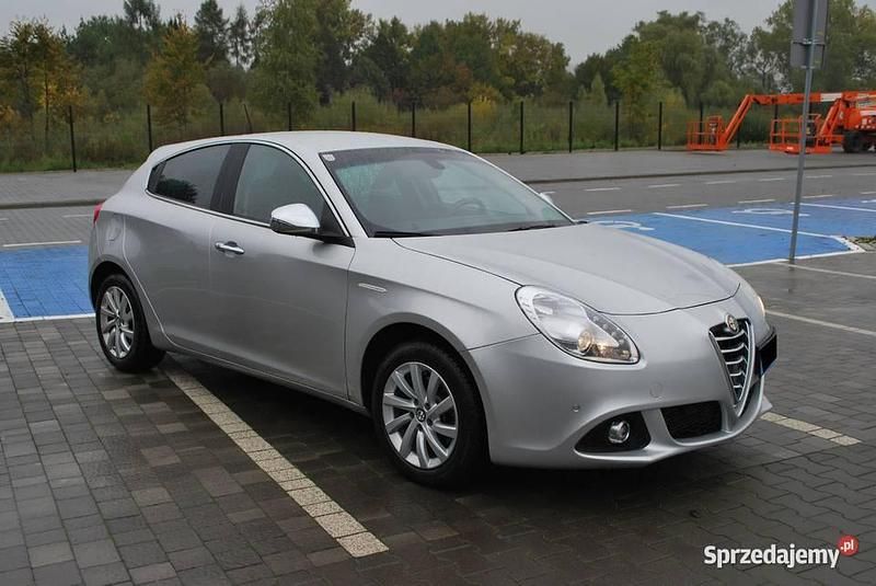 Używany 2015 Alfa Romeo Giulietta Hatchback | 36 900 zł (Drogi) - Obraz 1/4