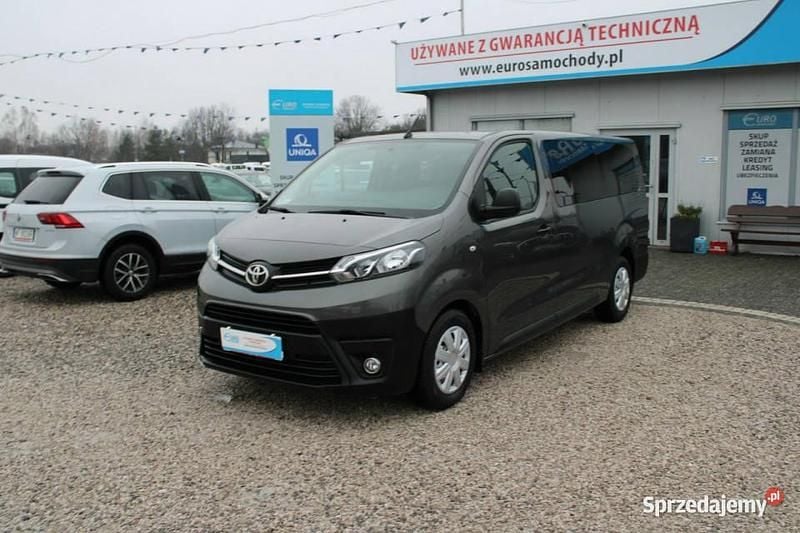 Szary Używany 2021 Toyota Proace Van | 97 899 zł (Uczciwa cena) - Obraz 1/4