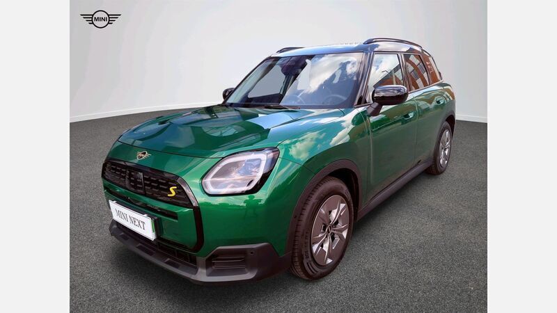 British racing green iv metalizowany Używany 2024 Mini Countryman SUV | 180 100 zł - Obraz 1/4