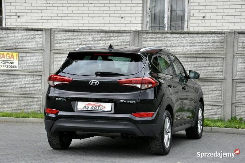 Używany Hyundai Tucson Premium 116 KM (85 kW) 2016 Czarny SUV