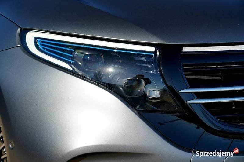 Używany Mercedes EQC400 AMG 110 kW (150 KM) 2021 Szary SUV