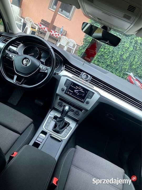 Używany VW Passat 120 KM (88 kW) 2017 Biały Kombi