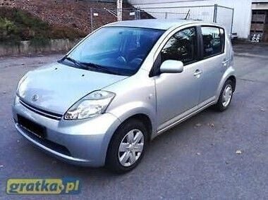 Używany 2005 Daihatsu Sirion Hatchback | 11 900 zł (Drogi) - Obraz 1/4