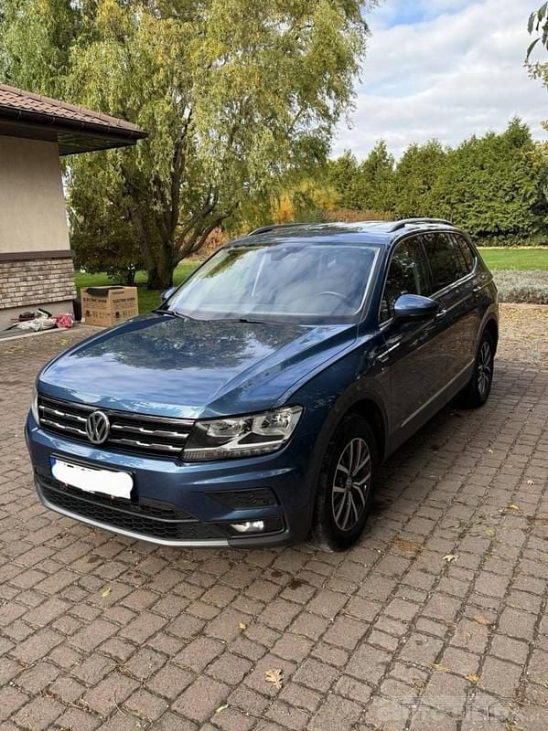 Niebieski metalik Używany 2020 VW Tiguan SUV | 98 000 zł (Drogi) - Obraz 1/4