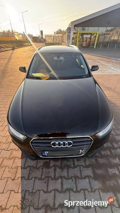 Czarny Używany 2012 Audi A4 Kombi | 46 000 zł (Uczciwa cena) - Obraz 1/4