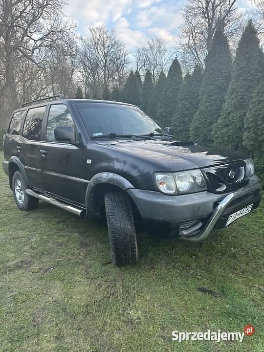 Używany Nissan Terrano 2000 Czarny SUV