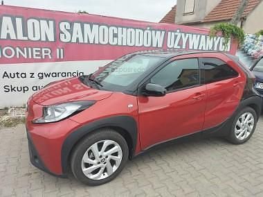 Czerwony Używany 2023 Toyota Aygo Hatchback | 67 900 zł (Drogi) - Obraz 1/4
