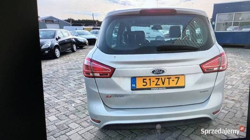 Używany Ford B-MAX 2013 Srebrny Minivan