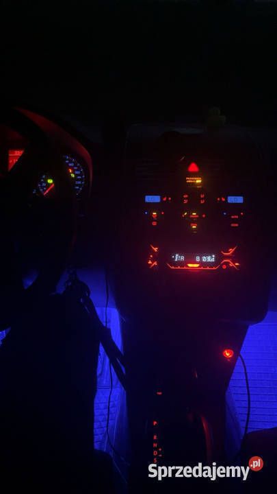 Używany VW Touran 140 KM (102 kW) 2006 Srebrny Minivan