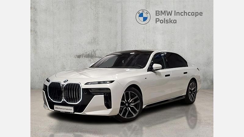 Biel alpejska Używany 2025 BMW 740 Comfort Edition Sedan/Limuzyna | 489 900 zł (Dobra cena) - Obraz 1/3