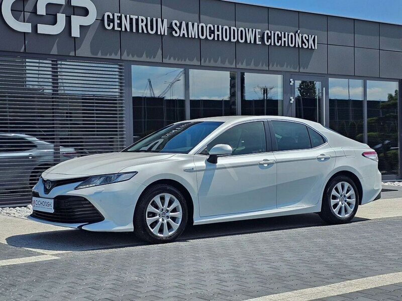 Biały Używany 2020 Toyota Camry Sedan/Limuzyna | 75 000 zł (Dobra cena) - Obraz 1/4