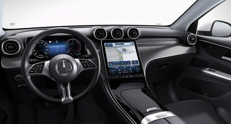 Używany Mercedes GLC220 197 KM (144 kW) 2023 Czarny (metalik) SUV