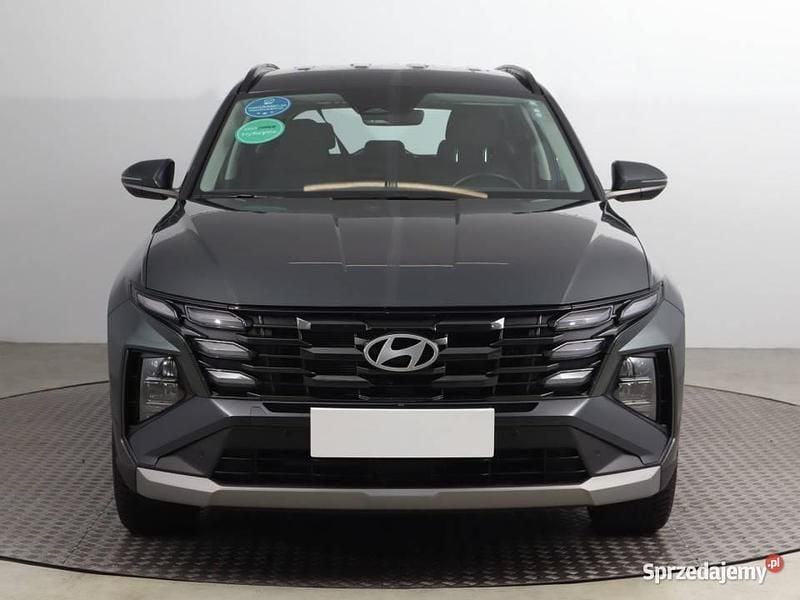 Szary Używany 2024 Hyundai Tucson SUV | 132 999 zł (Drogi) - Obraz 1/4