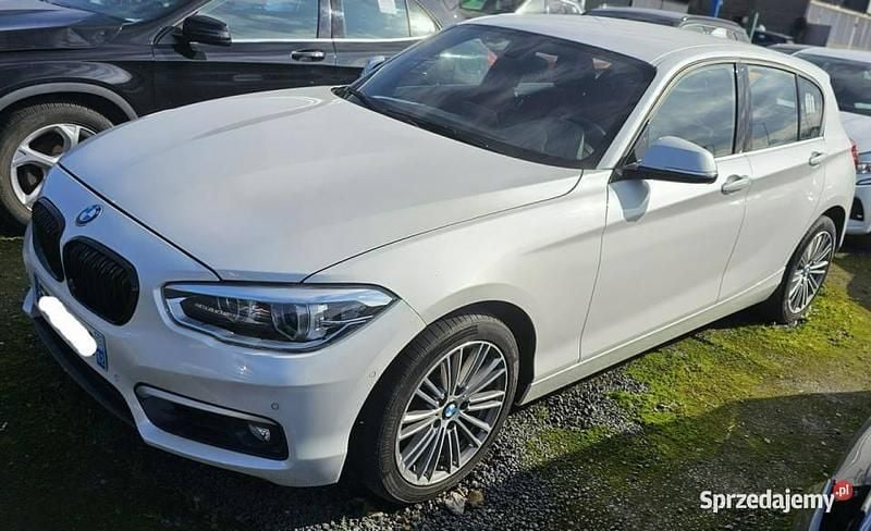 Używany BMW 118 150 KM (110 kW) 2018 Biały Hatchback