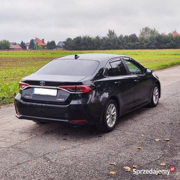 Czarny Używany 2022 Toyota Corolla Comfort Sedan/Limuzyna | 88 700 zł (Uczciwa cena) - Obraz 1/4
