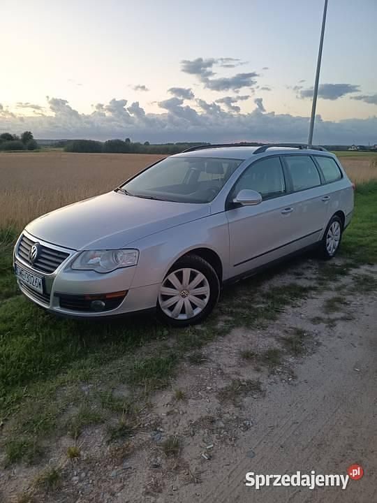 Srebrny Używany 2007 VW Passat Kombi | 11 900 zł - Obraz 1/4