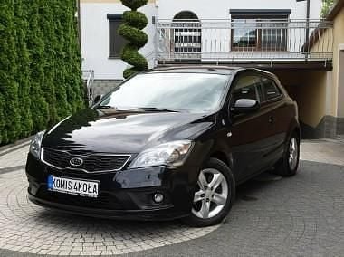 Czarny Używany 2013 Kia ProCeed 2 Hatchback | 19 900 zł (Dość drogi) - Obraz 1/4