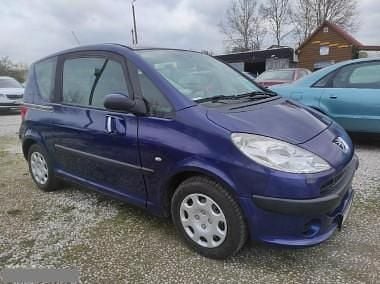 Inny kolor Używany 2005 Peugeot 1007 Minivan | 3900 zł - Obraz 1/4