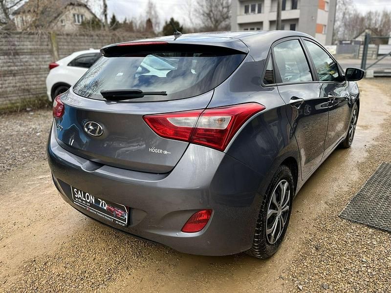 Używany Hyundai i30 99 KM (72 kW) 2014 Grafitowy Hatchback