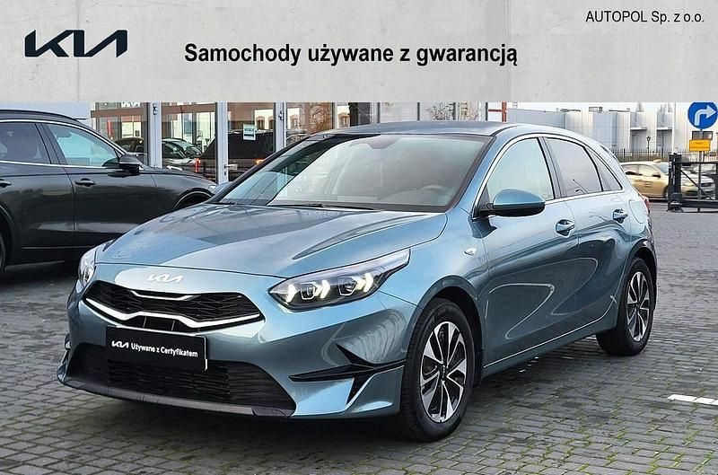 Używany Kia Ceed Turbo 140 KM (102 kW) 2024 Zielony jasny (metalik) Hatchback