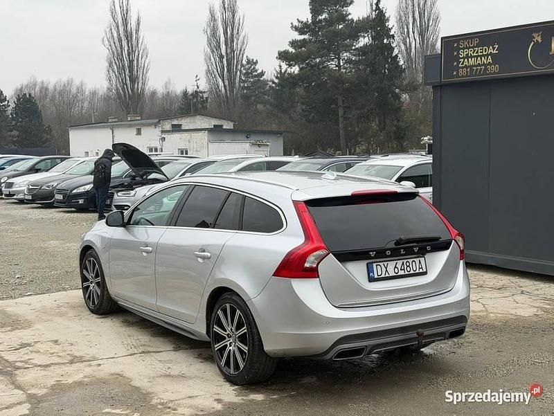 Używany Volvo V60 2013 Srebrny Kombi