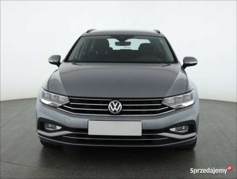 Szary Używany 2019 VW Passat Kombi | 68 999 zł (Dobra cena) - Obraz 1/4