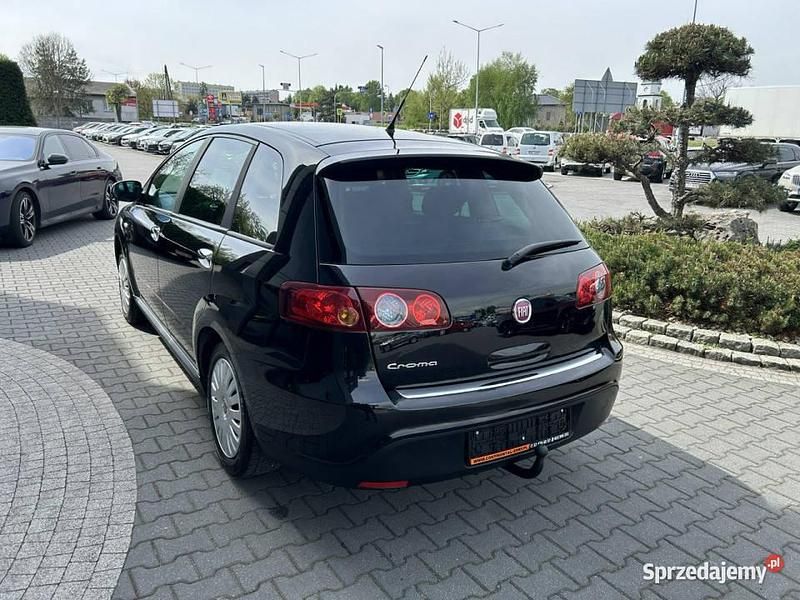 Używany Fiat Croma 140 KM (102 kW) 2009 Czarny (metalik) Kombi