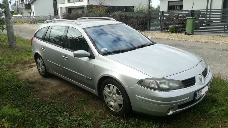 Srebrny Używany 2003 Renault Laguna II Sedan/Limuzyna | 8000 zł (Drogi) - Obraz 1/4