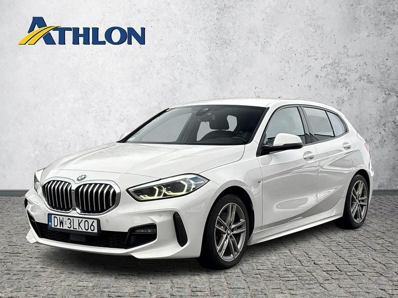 Używany BMW 118 136 KM (100 kW) 2020 Biały Hatchback