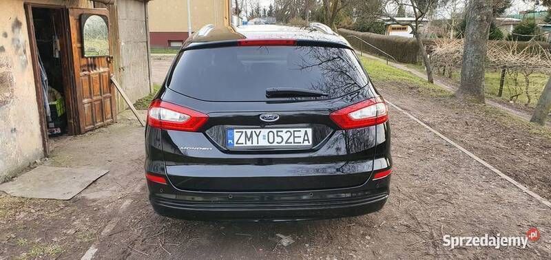 Używany Ford Mondeo Titanium 2016 Czarny Kombi