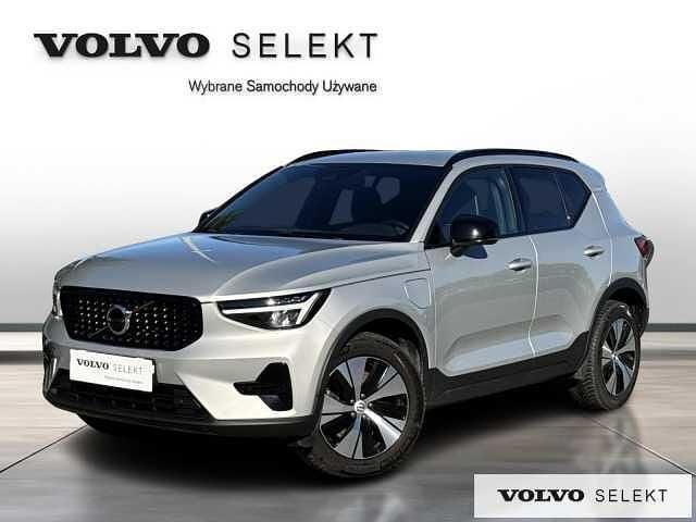 Srebrny Używany 2023 Volvo XC40 SUV | 144 500 zł - Obraz 1/3