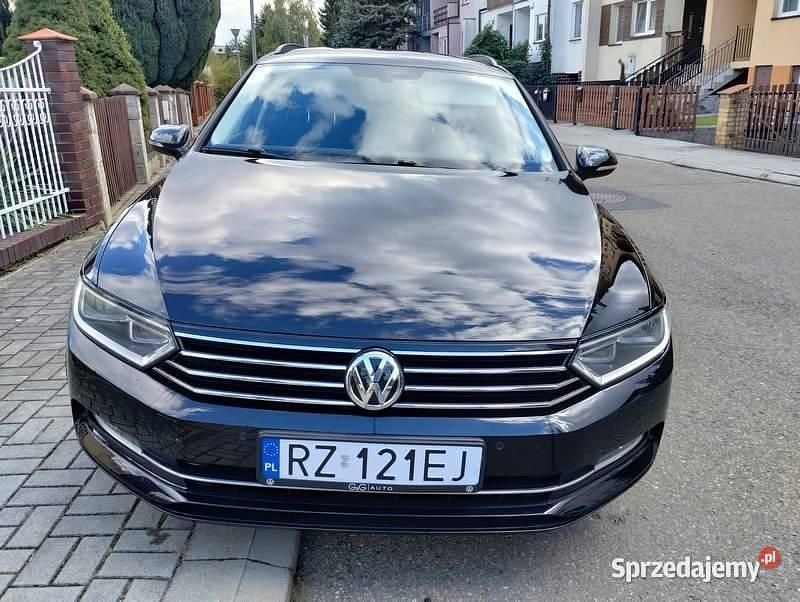 Czarny Używany 2017 VW Passat Kombi | 52 800 zł (Dobra cena) - Obraz 1/4