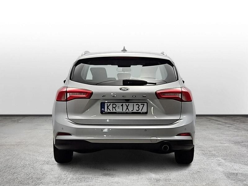 Używany Ford Focus 120 KM (88 kW) 2021 Srebrny Kombi