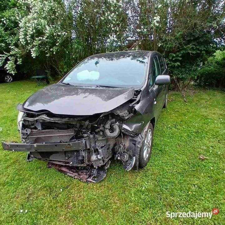 Używany 2011 Toyota Verso Minivan | 6000 zł - Obraz 1/4