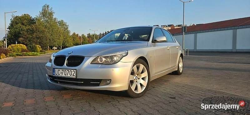 Używany BMW 530 2009 Srebrny Sedan/Limuzyna