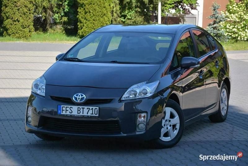 Szary Używany 2010 Toyota Prius Hatchback | 36 900 zł (Uczciwa cena) - Obraz 1/4