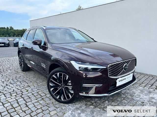 Używany Volvo XC60 455 KM (334 kW) 2026 Czerwony SUV