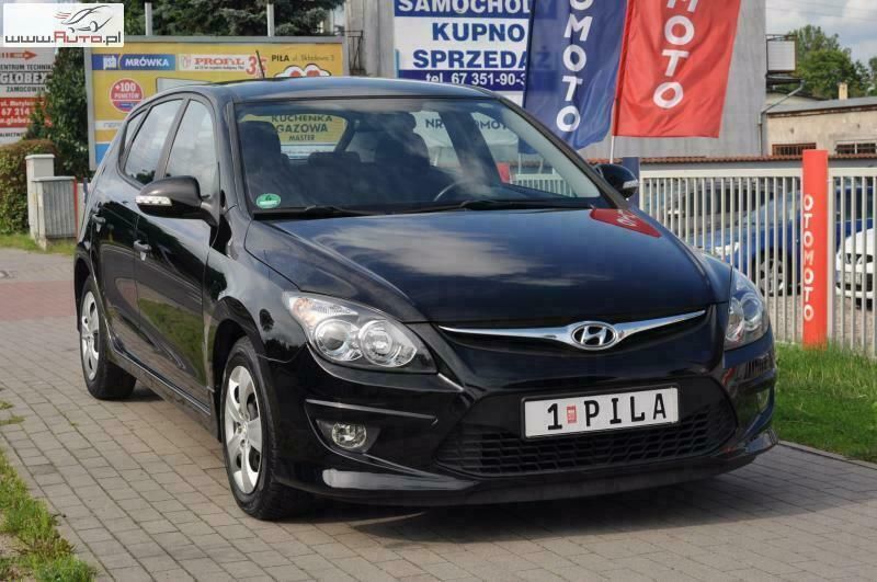 Używany Hyundai i30 109 KM (80 kW) 2011 Czarny (metalik) Hatchback