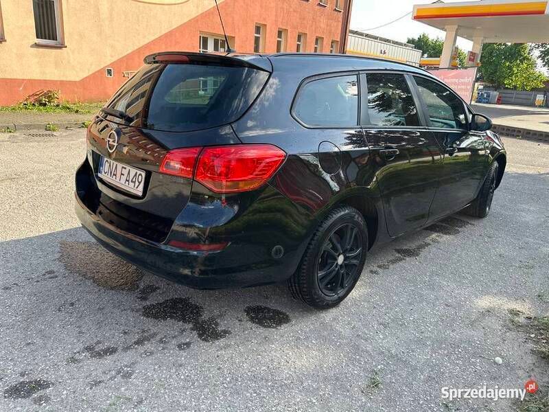 Używany 2010 Opel Astra | 18 900 zł (Drogi) - Obraz 1/4