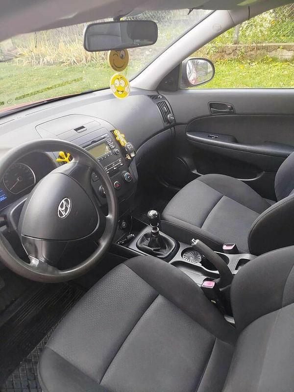 Czerwony Używany 2008 Hyundai i30 Hatchback | 15 600 zł (Uczciwa cena) - Obraz 1/4